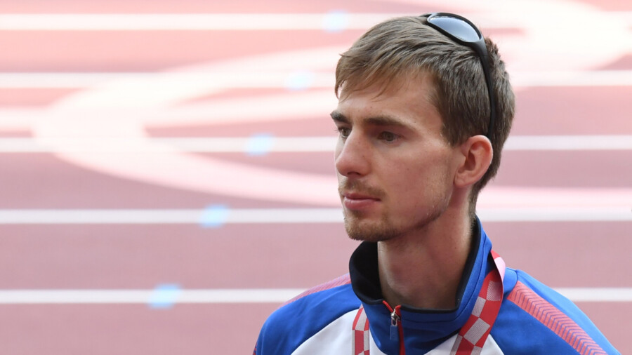 У российского спортсмена отняли медаль ЧМ прямо после финиша. Как это понимать? У российского спортсмена отняли медаль ЧМ прямо после финиша. Как это понимать?
