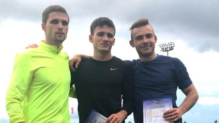 «Бац — и чпокнули британца». Зачем чемпион России вышел на старт ЧР в форме иностранной сборной «Бац — и чпокнули британца». Зачем чемпион России вышел на старт ЧР в форме иностранной сборной