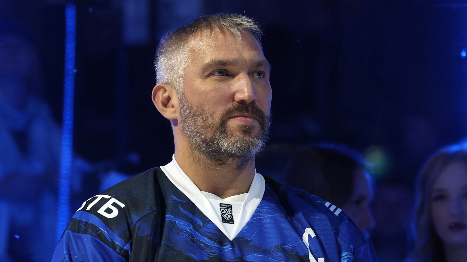 Хоккеист «Динамо» Дер‑Аргучинцев рассказал, что мечтает поиграть в одной команде с Овечкиным Хоккеист «Динамо» Дер‑Аргучинцев рассказал, что мечтает поиграть в одной команде с Овечкиным