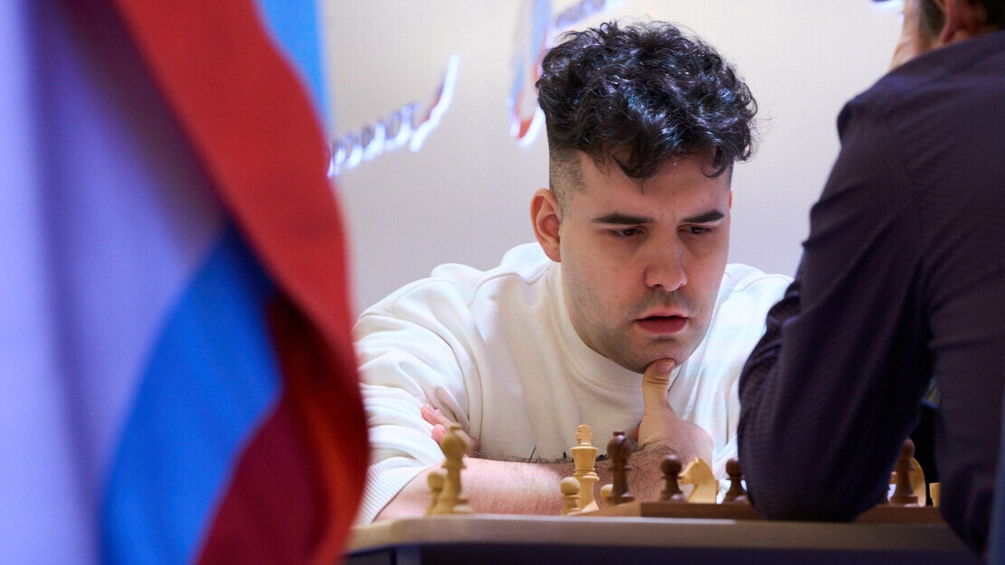 Шахматист Непомнящий заявил, что не успевает на командный чемпионат мира в Лондоне из‑за проблем с визой Шахматист Непомнящий заявил, что не успевает на командный чемпионат мира в Лондоне из‑за проблем с визой
