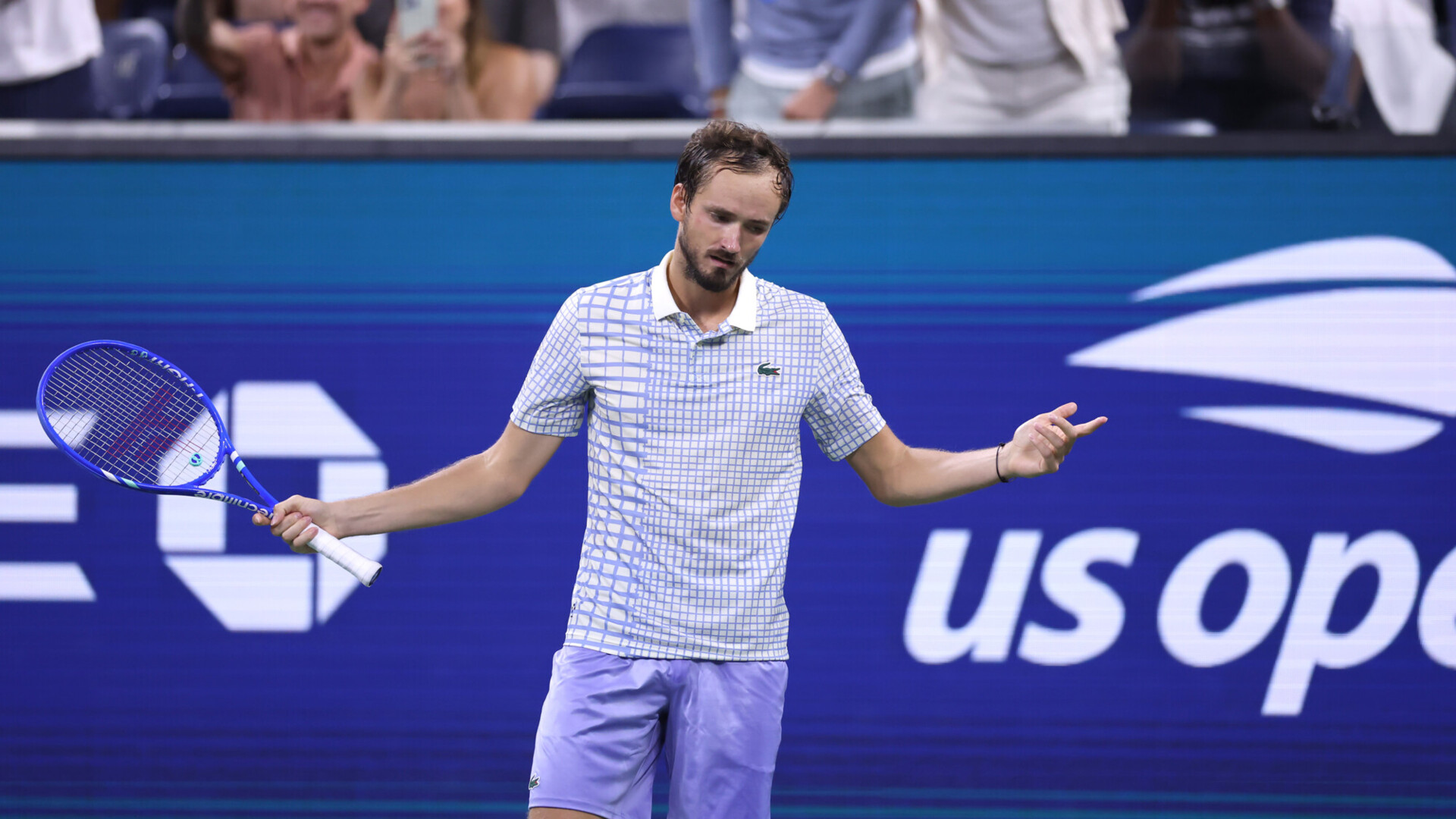 Медведев проиграл в первом круге US Open Медведев проиграл в первом круге US Open