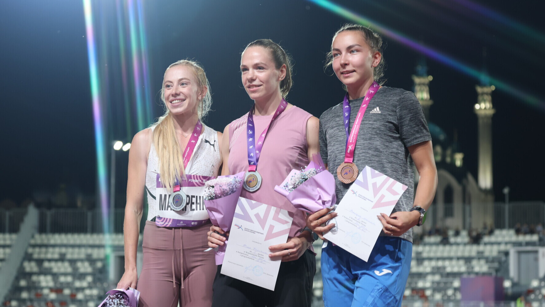Караваева завоевала золото в беге на 100 м на чемпионате России по легкой атлетике Караваева завоевала золото в беге на 100 м на чемпионате России по легкой атлетике