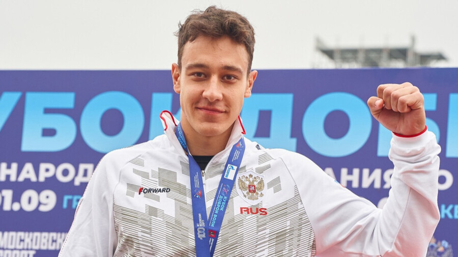Россия отстояла героя Олимпиады-2024 на чемпионате мира! Захару вернули золото Россия отстояла героя Олимпиады-2024 на чемпионате мира! Захару вернули золото