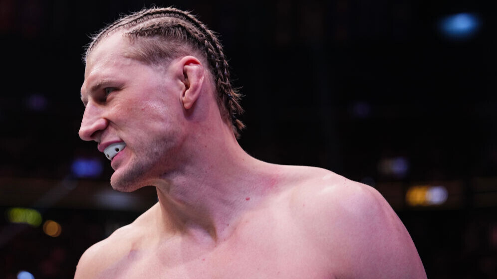 Волков отказался драться с опасным бразильцем в UFC. И получил обвинения в трусости Волков отказался драться с опасным бразильцем в UFC. И получил обвинения в трусости