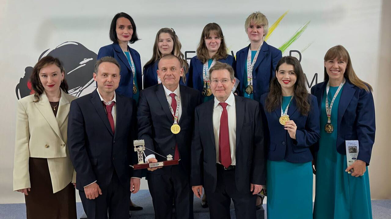Россия катком прошлась по соперникам на чемпионате мира. Взяли золото, не проиграв ни матча Россия катком прошлась по соперникам на чемпионате мира. Взяли золото, не проиграв ни матча