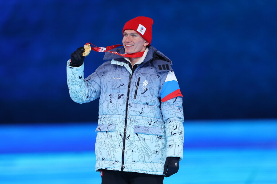 Победа Большунова в последний день Олимпиады-2026. Не помешала даже поломка инвентаря Победа Большунова в последний день Олимпиады-2026. Не помешала даже поломка инвентаря