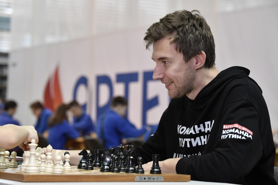 «Сломить меня не получится». Российскому чемпиону вернули флаг… всего на два дня «Сломить меня не получится». Российскому чемпиону вернули флаг… всего на два дня