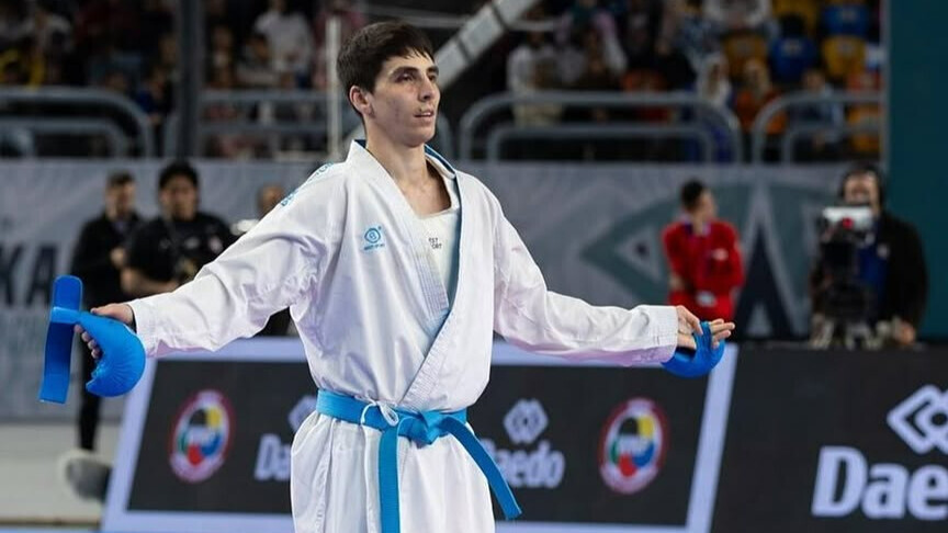 Украинец позорно сбежал с пьедестала на чемпионате Европы. Покорёжил успех россиянина?